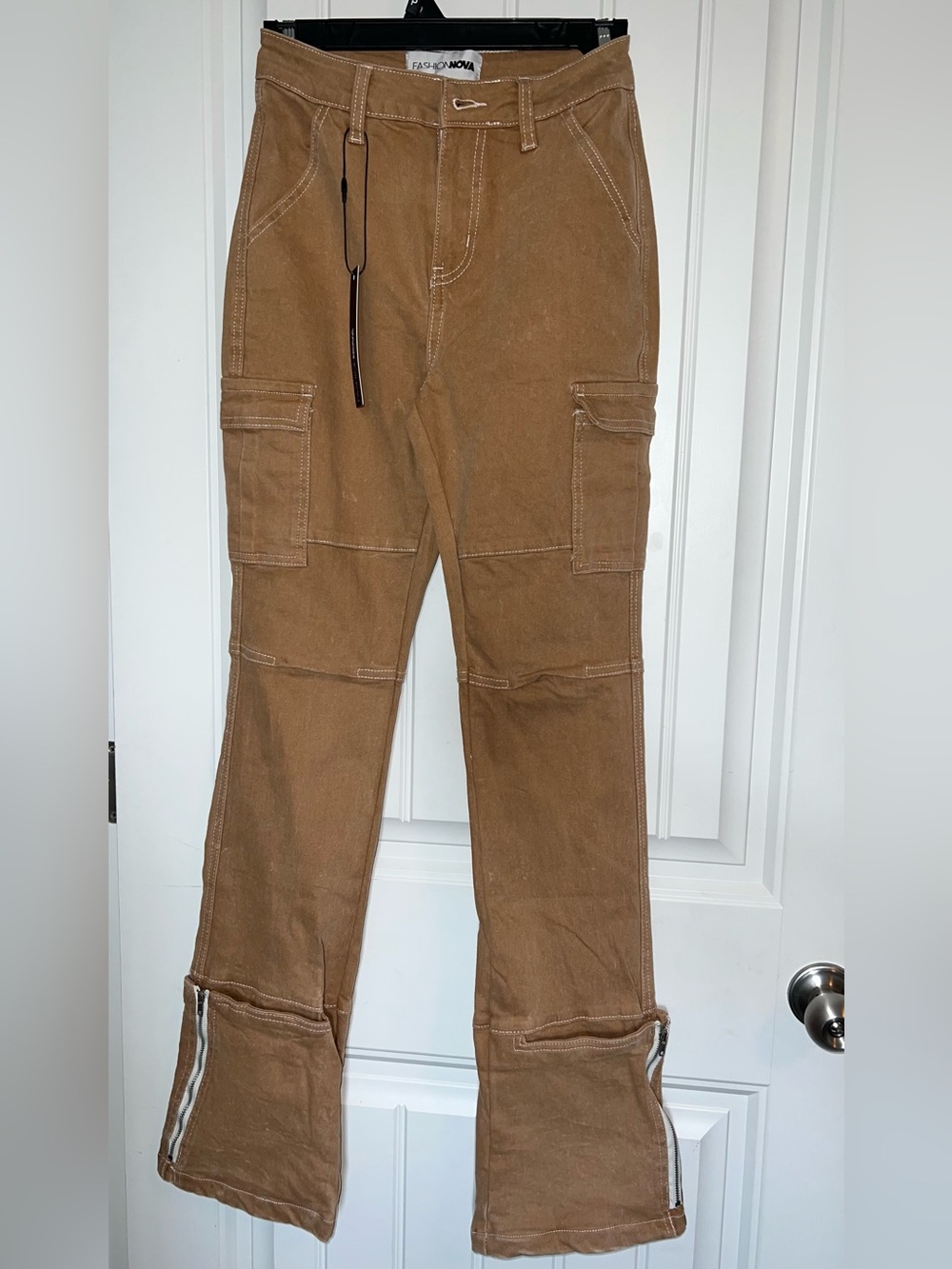 NWT Fashion Nova Tan Alternate Universe Stretch Cargo Jeans - Picture 7 of 13